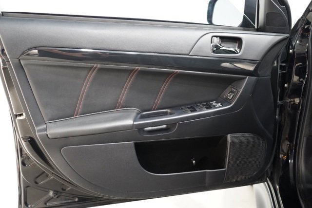 Used 2017 Mitsubishi Lancer ES image 18