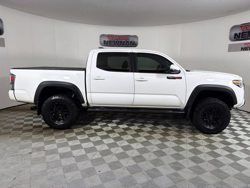 Used 2020 Toyota Tacoma TRD Off-Road w/ Technology Package image 2