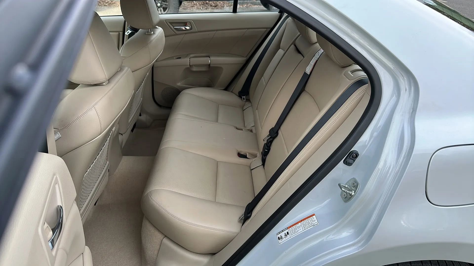 Used 2012 Suzuki Kizashi SE image 17