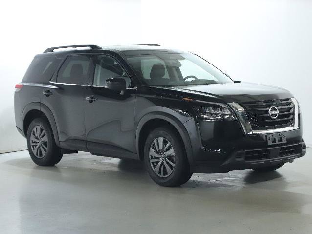 Certified 2025 Nissan Pathfinder SV AWD/4WD image 1