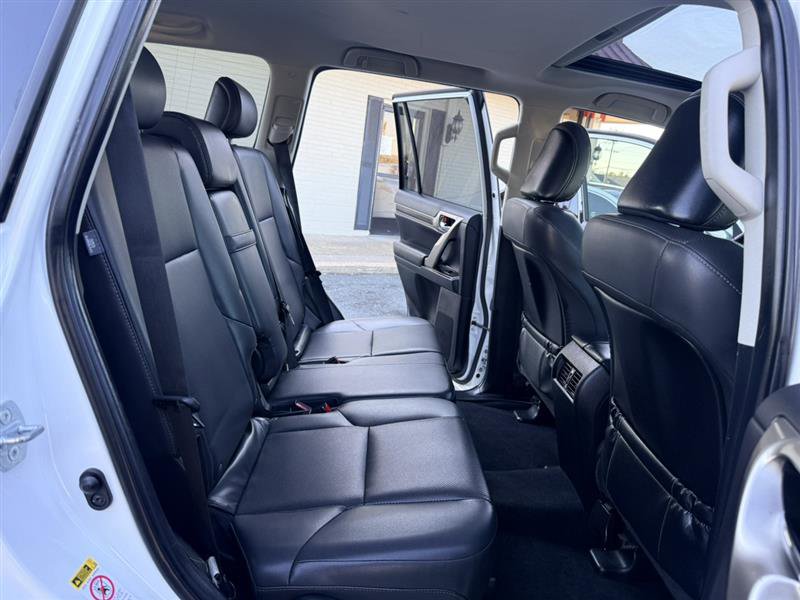 Used 2015 Lexus GX 460 4WD w/NAVIGATION SYSTEM & SUNR image 17