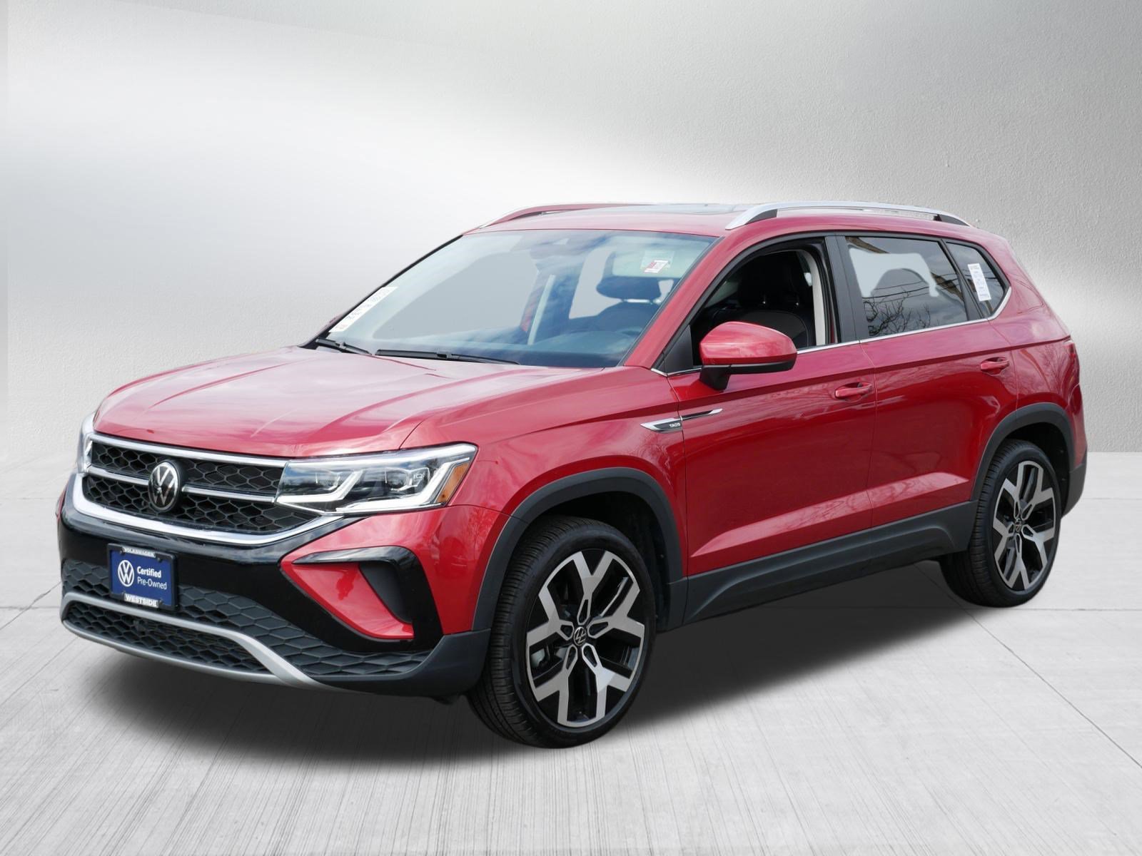Certified 2022 Volkswagen Taos SEL w/ Panoramic Sunroof Package AWD/4WD image 3
