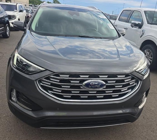 Used 2024 Ford Edge Titanium AWD/4WD image 2