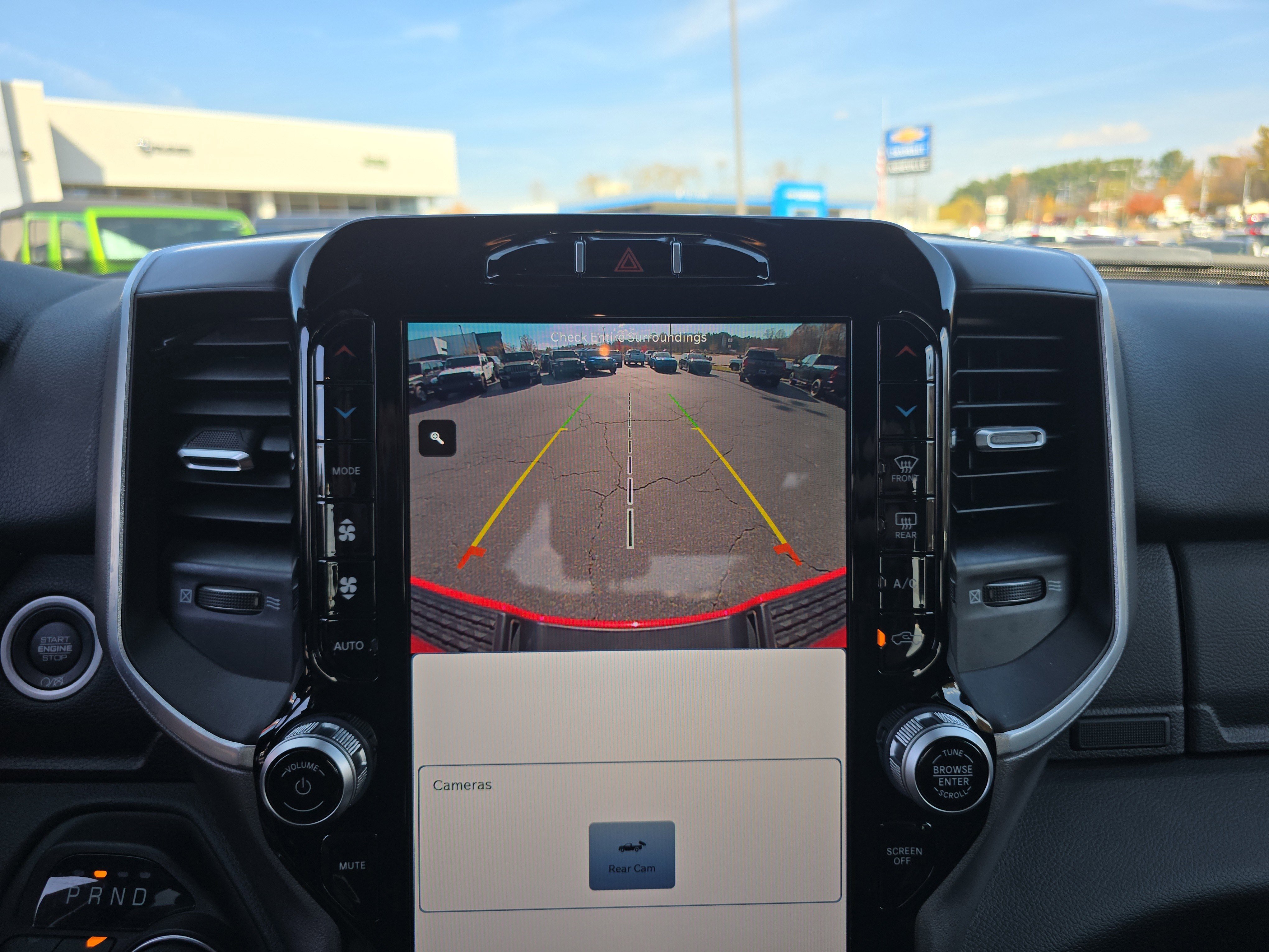 Used 2024 RAM 2500 Big Horn w/ Sport Appearance Package image 28