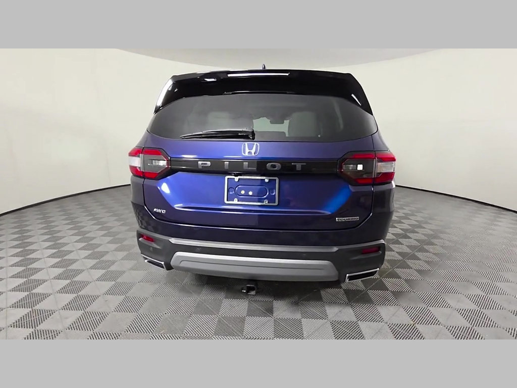 Used 2025 Honda Pilot Touring image 42