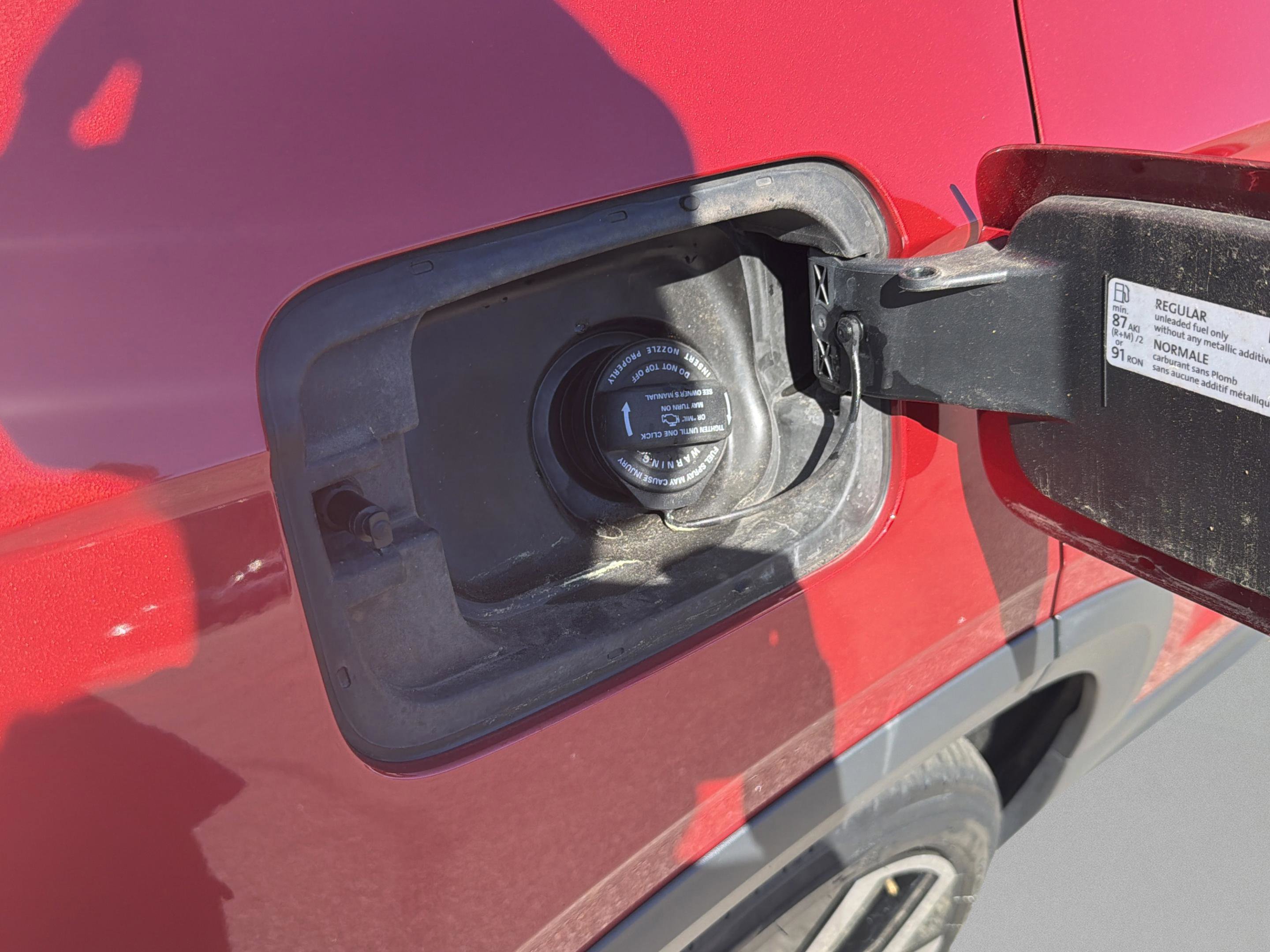 Used 2023 Volkswagen Taos SEL image 24