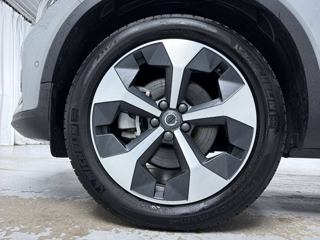 Used 2026 Volvo XC40 B5 Plus w/ Protection Package Premier AWD/4WD image 14