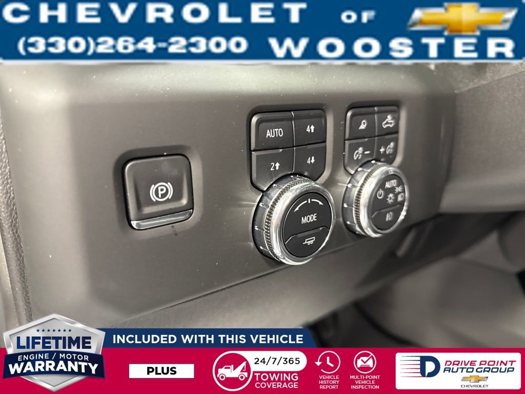 Used 2025 GMC Sierra 2500 AT4X image 18