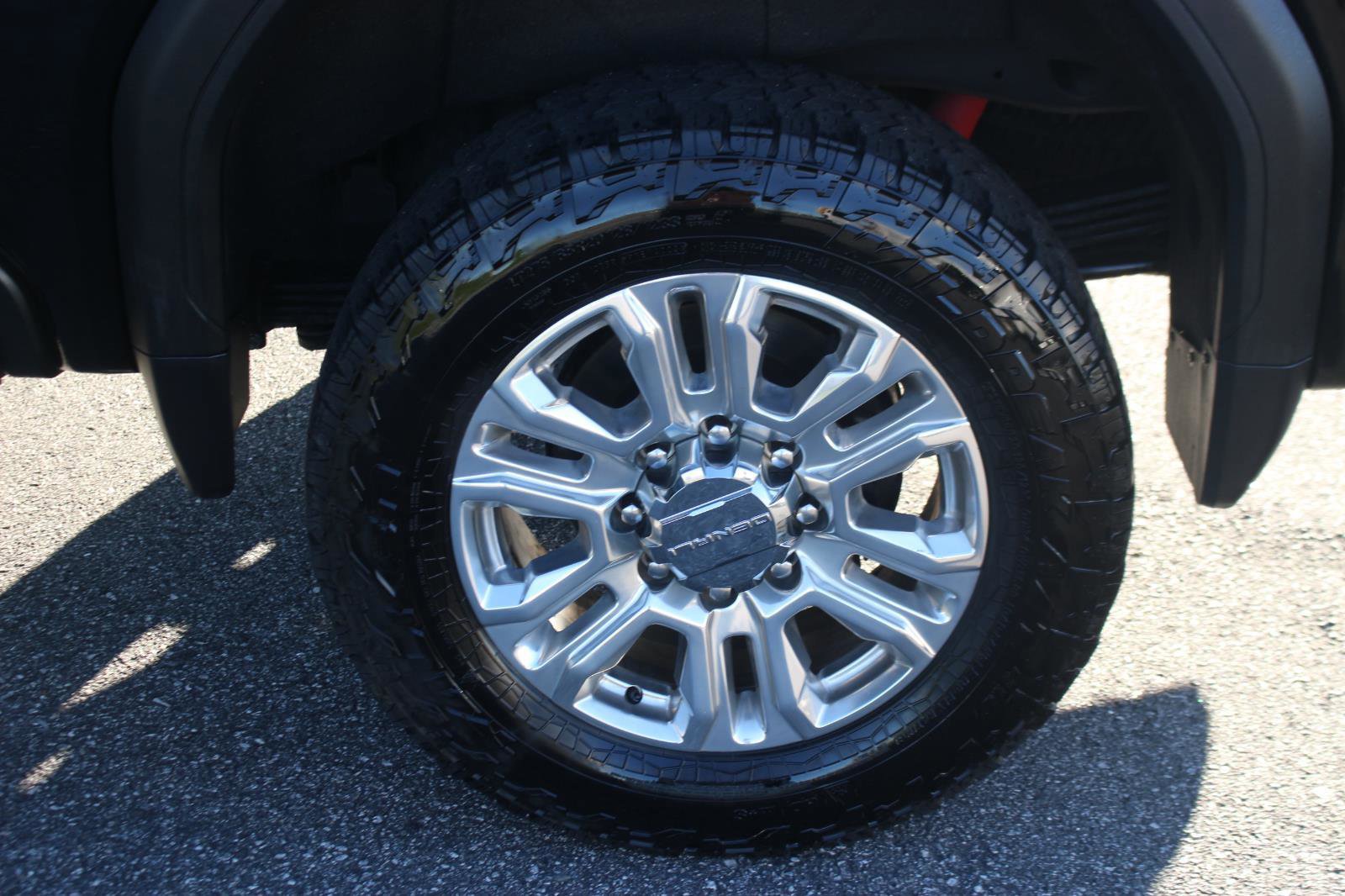 Used 2023 GMC Sierra 2500 Denali w/ Denali Ultimate Package image 43