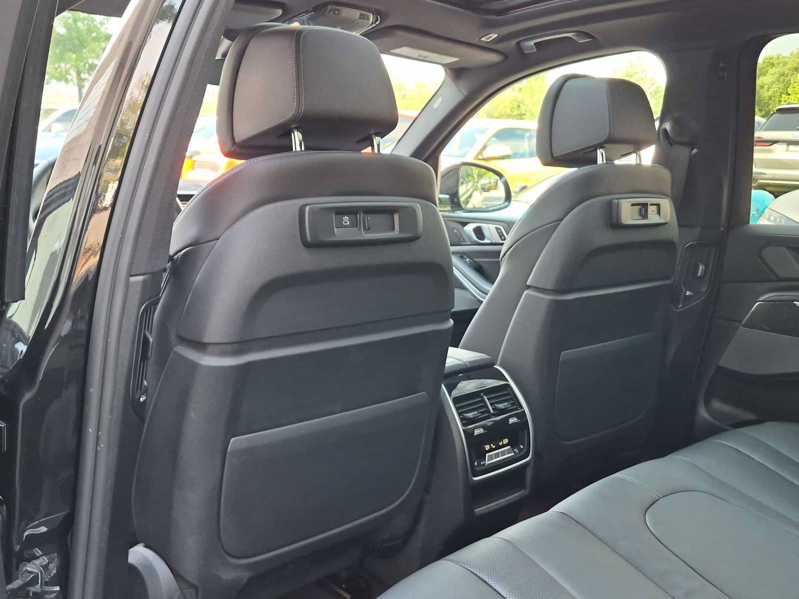 Used 2021 BMW X5 M50i w/ Premium Package AWD/4WD image 19