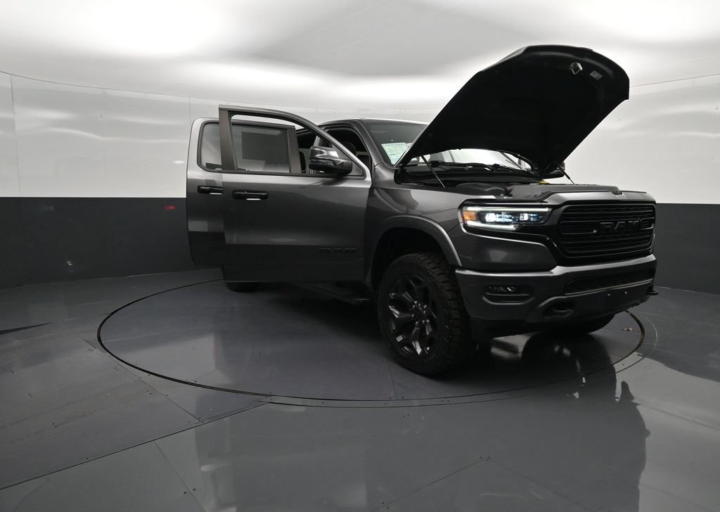Used 2024 RAM 1500 Limited w/ Night Edition AWD/4WD image 33