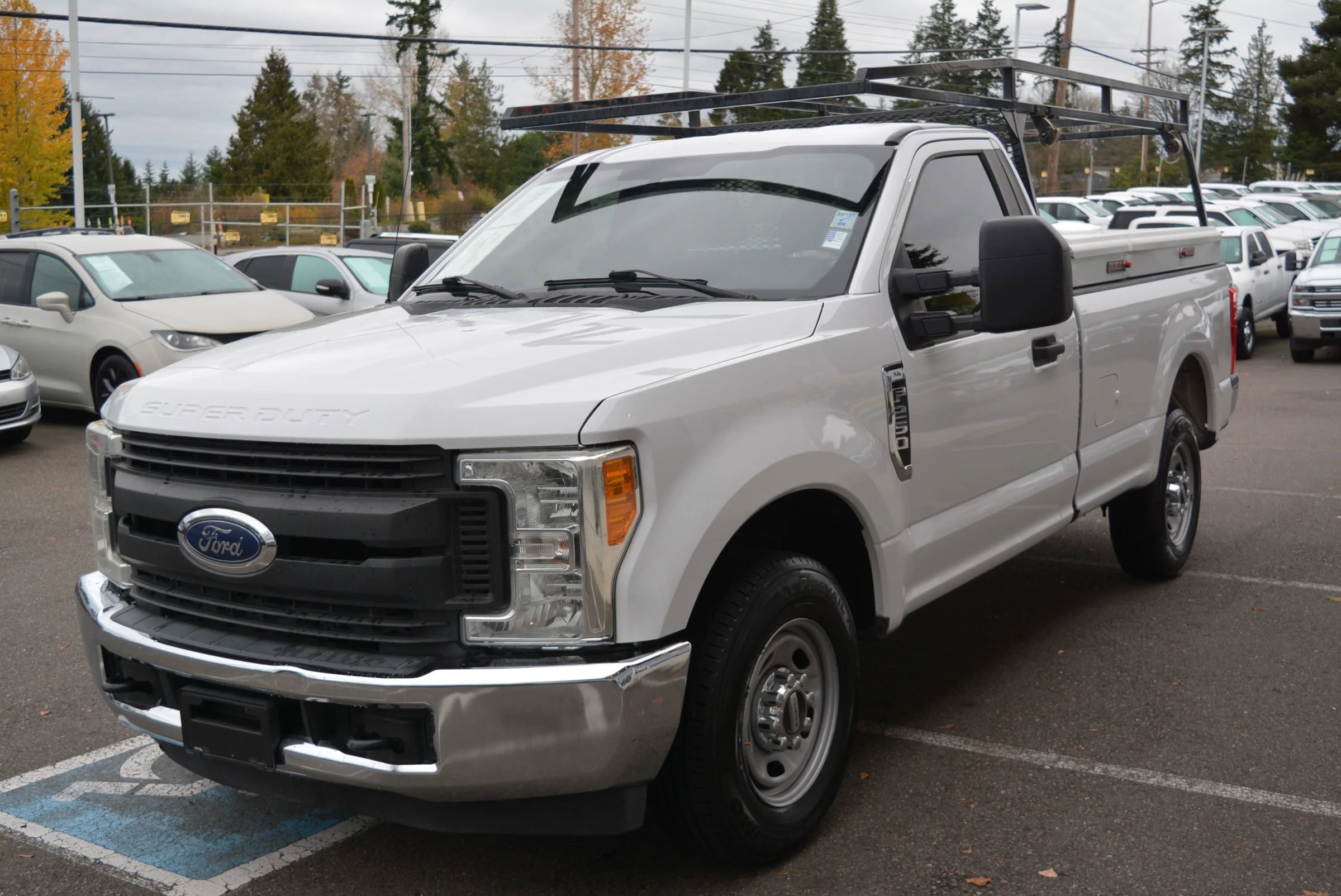 Used 2017 Ford F250 XL w/ XL Value Package image 3