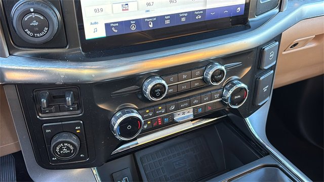 Used 2022 Ford F150 Lariat w/ Equipment Group 502A High image 19