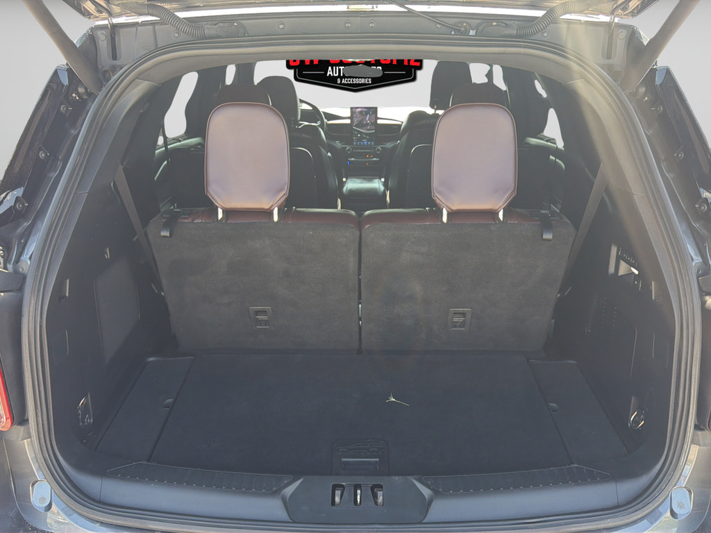 Used 2020 Ford Explorer Platinum w/ Premium Technology Package AWD/4WD image 14