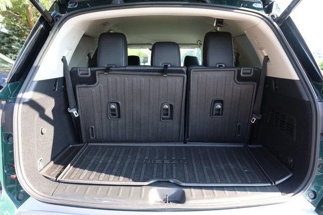 Certified 2022 Nissan Pathfinder SL w/ Cargo Package AWD/4WD image 7