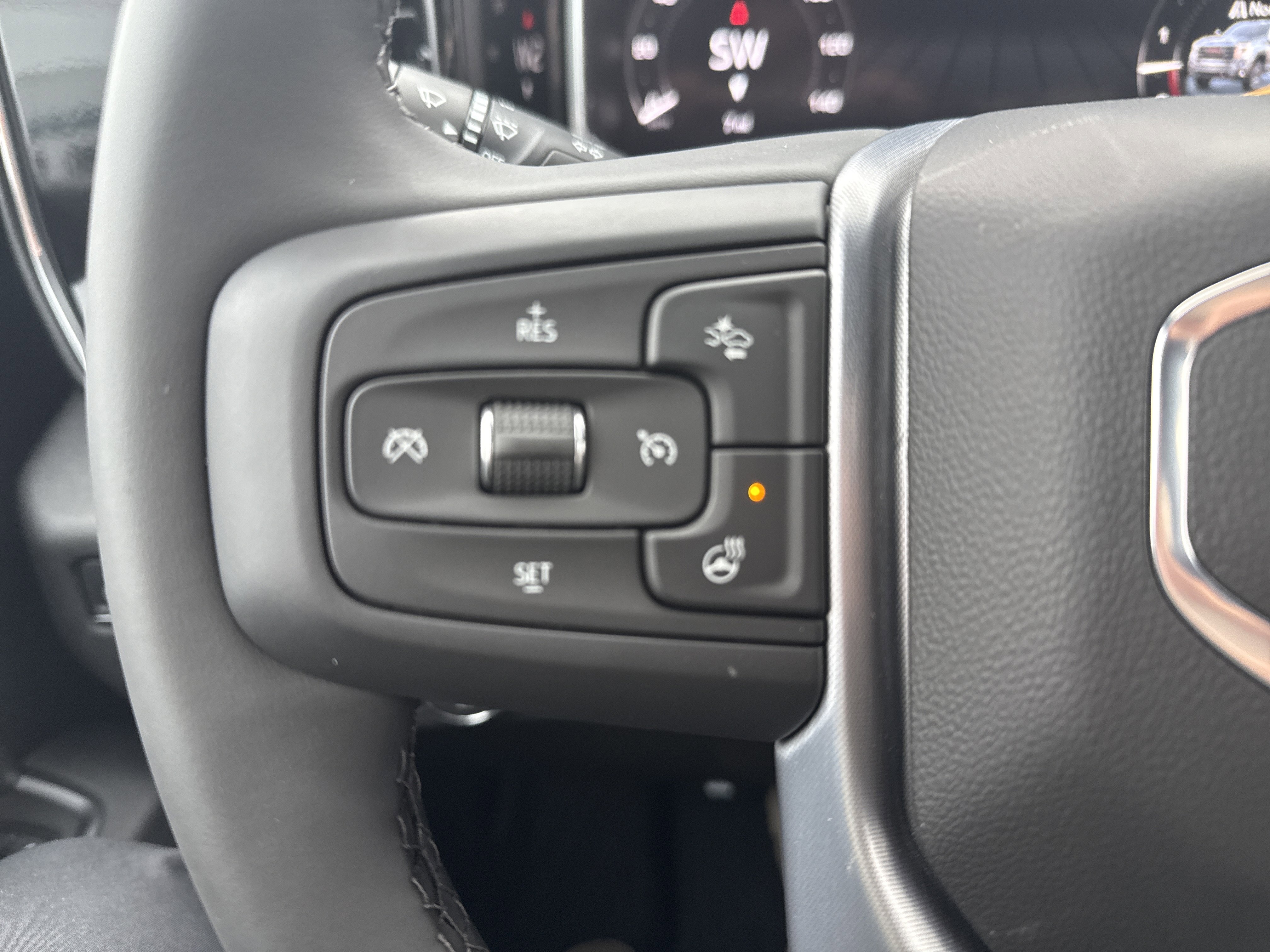 New 2026 GMC Sierra 2500 SLT w/ SLT Convenience Package image 18