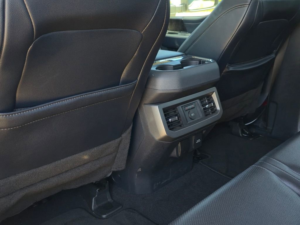 Used 2023 Ford F250 Lariat w/ Black Appearance Package image 34