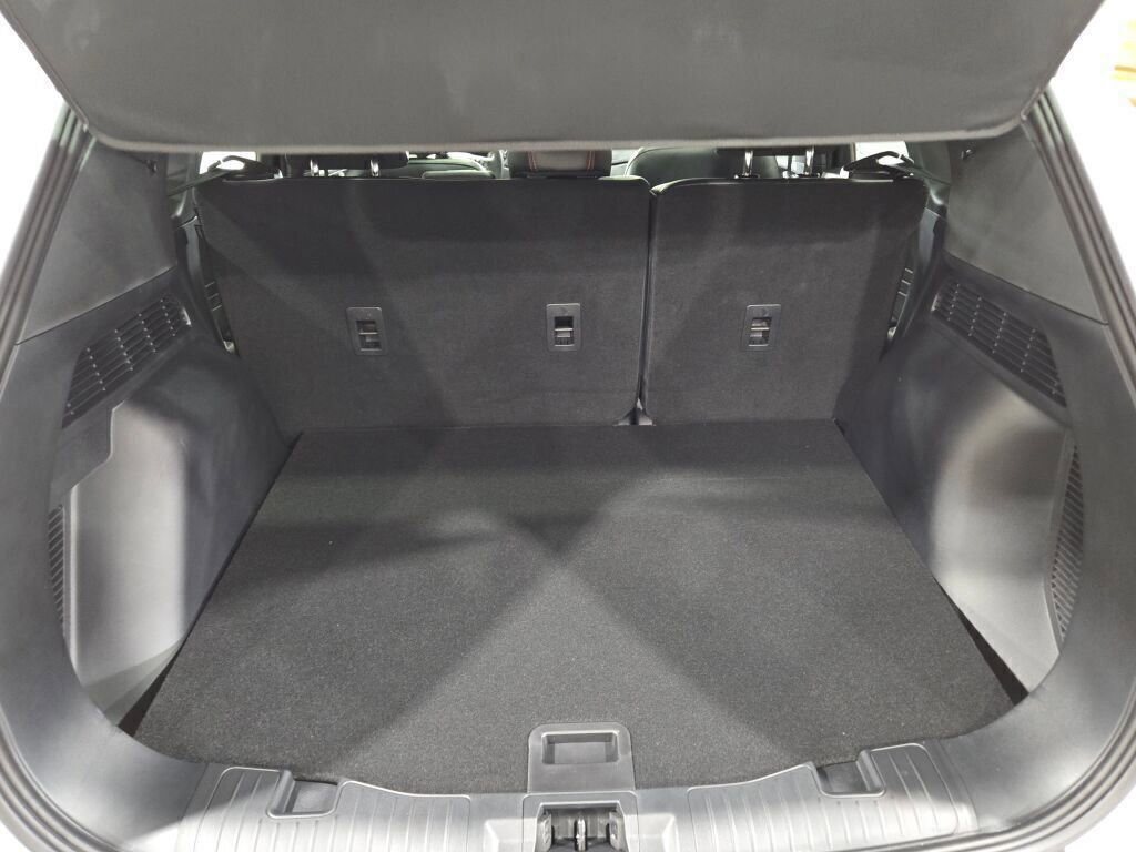 New 2025 Ford Escape ST-Line w/ Tech Pack #1 image 17