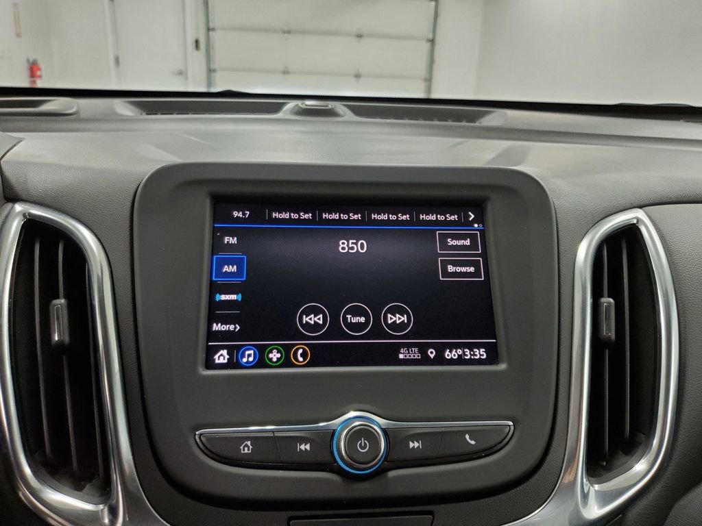 Used 2021 Chevrolet Equinox LT FWD image 18
