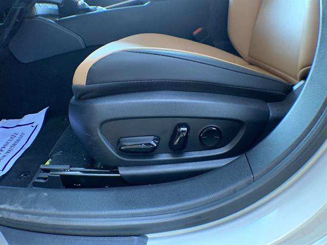 Certified 2025 Lexus ES 300h w/ Premium Package FWD image 12