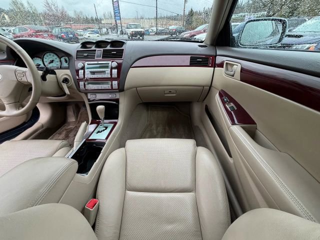 Used 2004 Toyota Solara SLE image 17