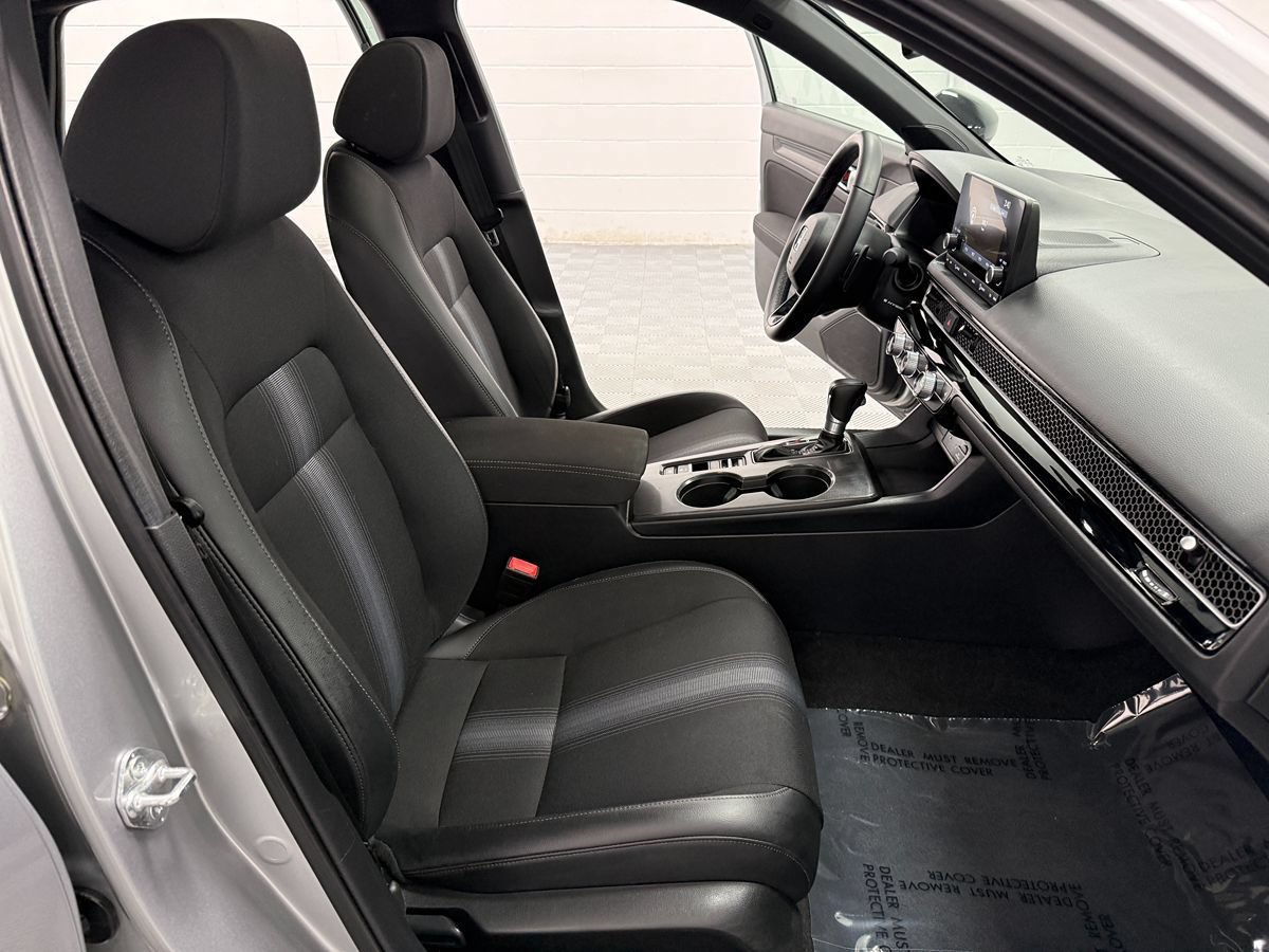 Used 2025 Honda Civic Sport image 15