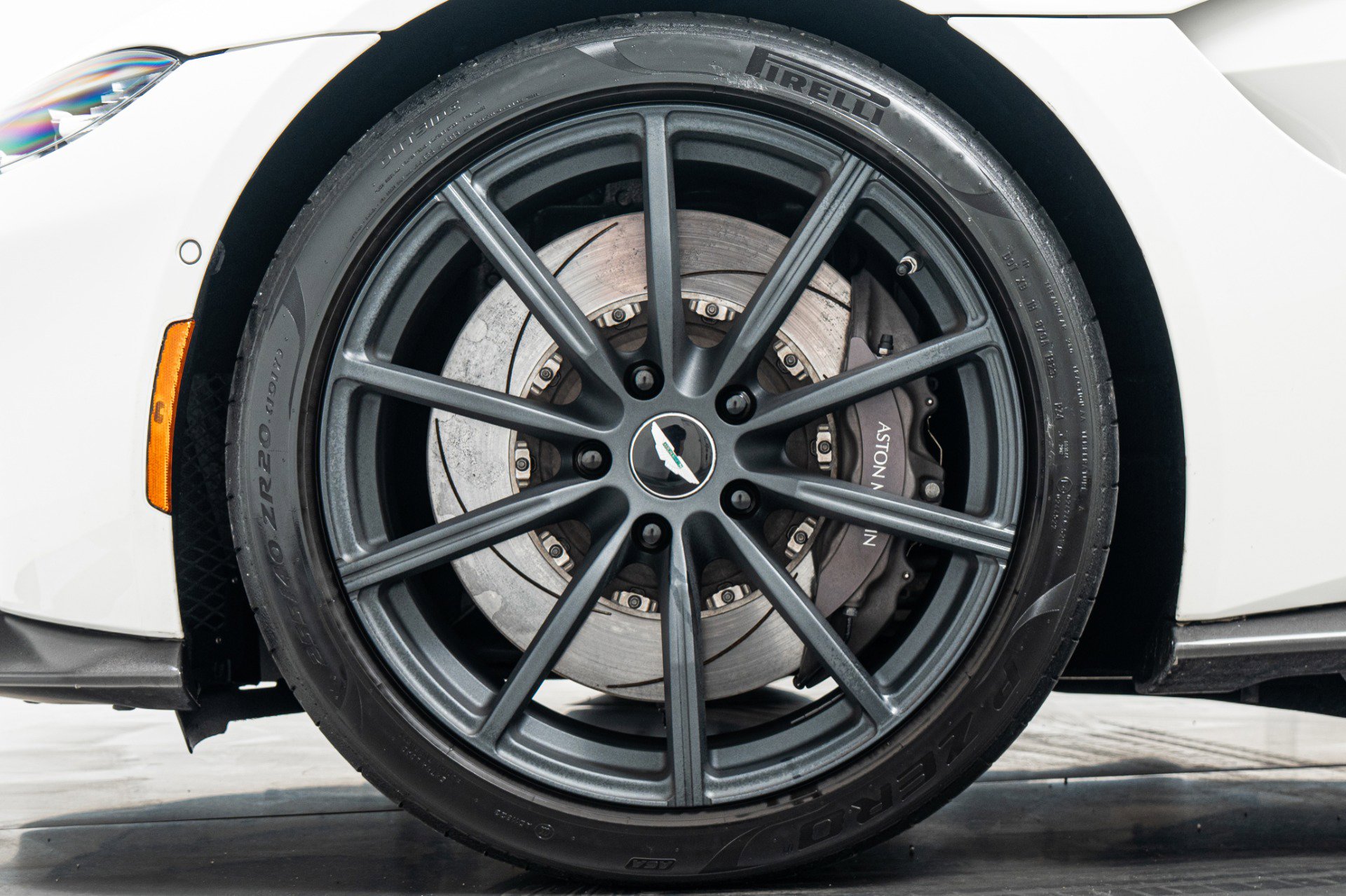 Used 2020 Aston Martin V8 Vantage Coupe RWD image 10