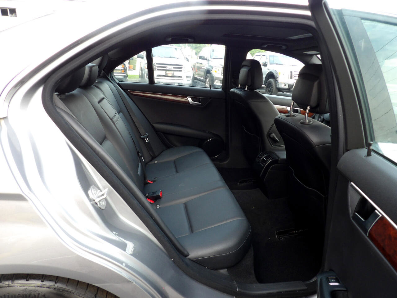 Used 2011 Mercedes-Benz C 300 4MATIC Sedan image 18