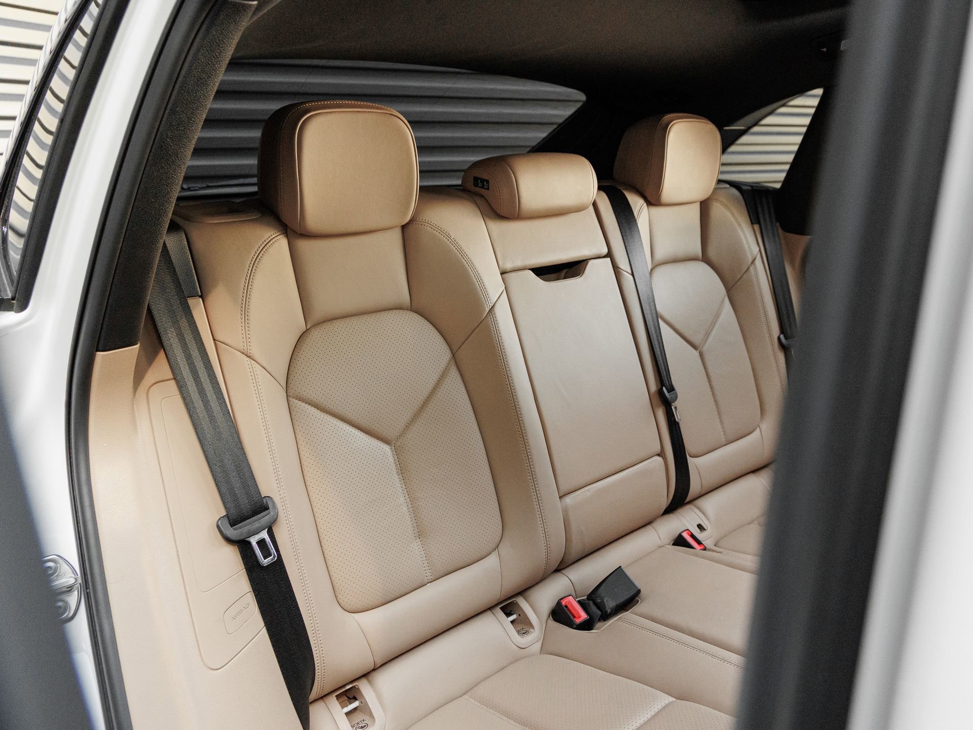 Certified 2021 Porsche Macan S AWD/4WD image 31