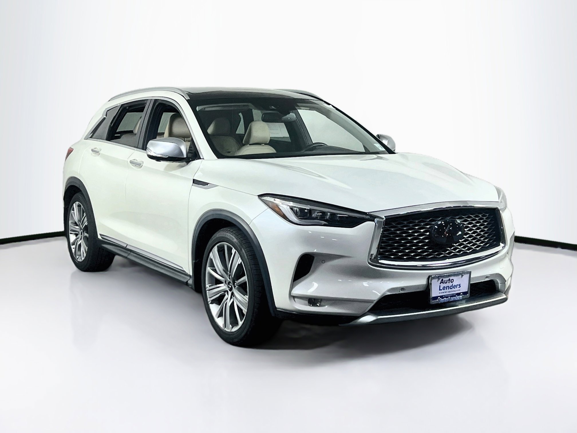 Used 2021 INFINITI QX50 Sensory w/ Accent Package AWD/4WD image 3