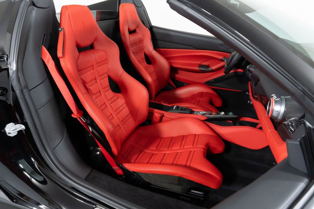 Used 2023 Ferrari F8 Tributo RWD image 44