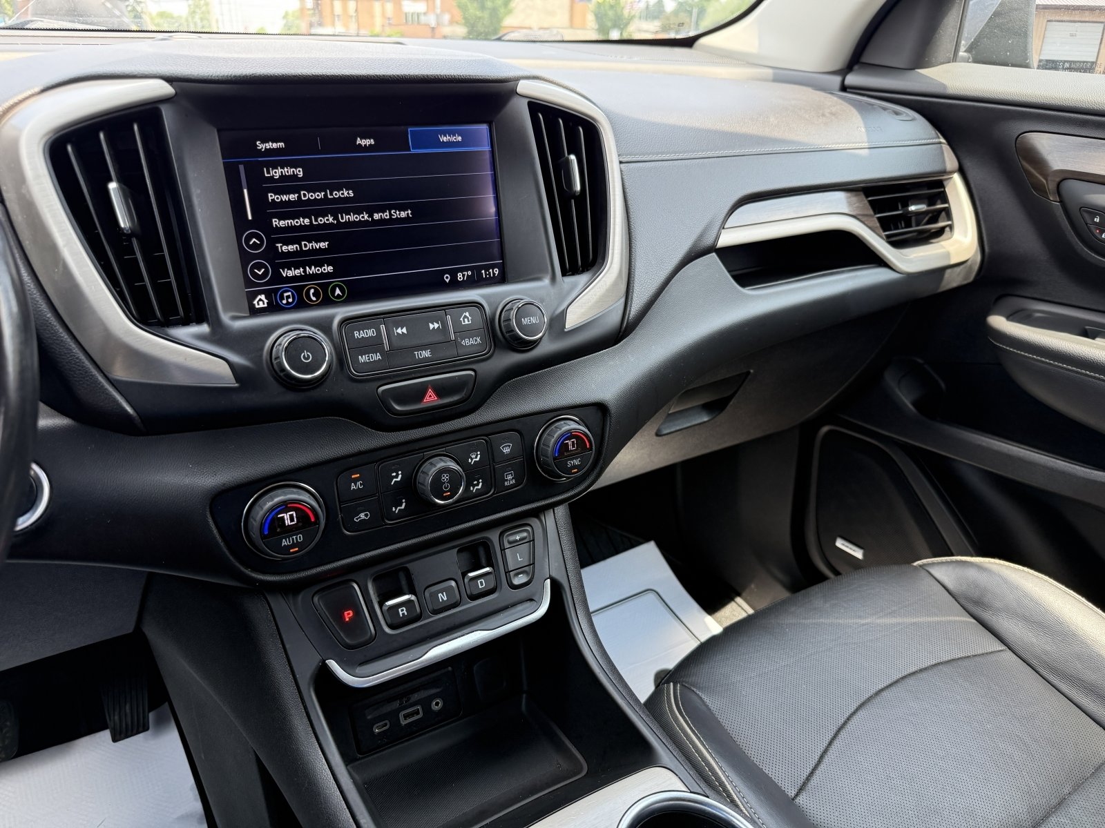 Used 2018 GMC Terrain Denali w/ Advanced Safety Package image 33