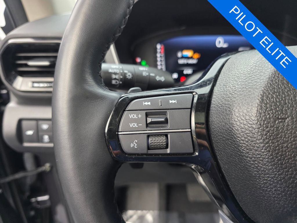 Used 2023 Honda Pilot Elite image 19