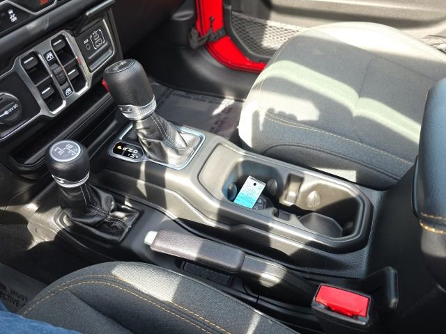 Used 2025 Jeep Wrangler Sahara 4xe w/ Safety Group image 44