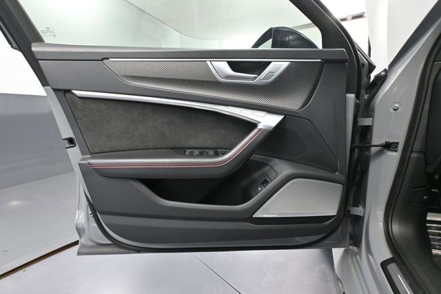 Used 2021 Audi RS 6 AWD/4WD image 16
