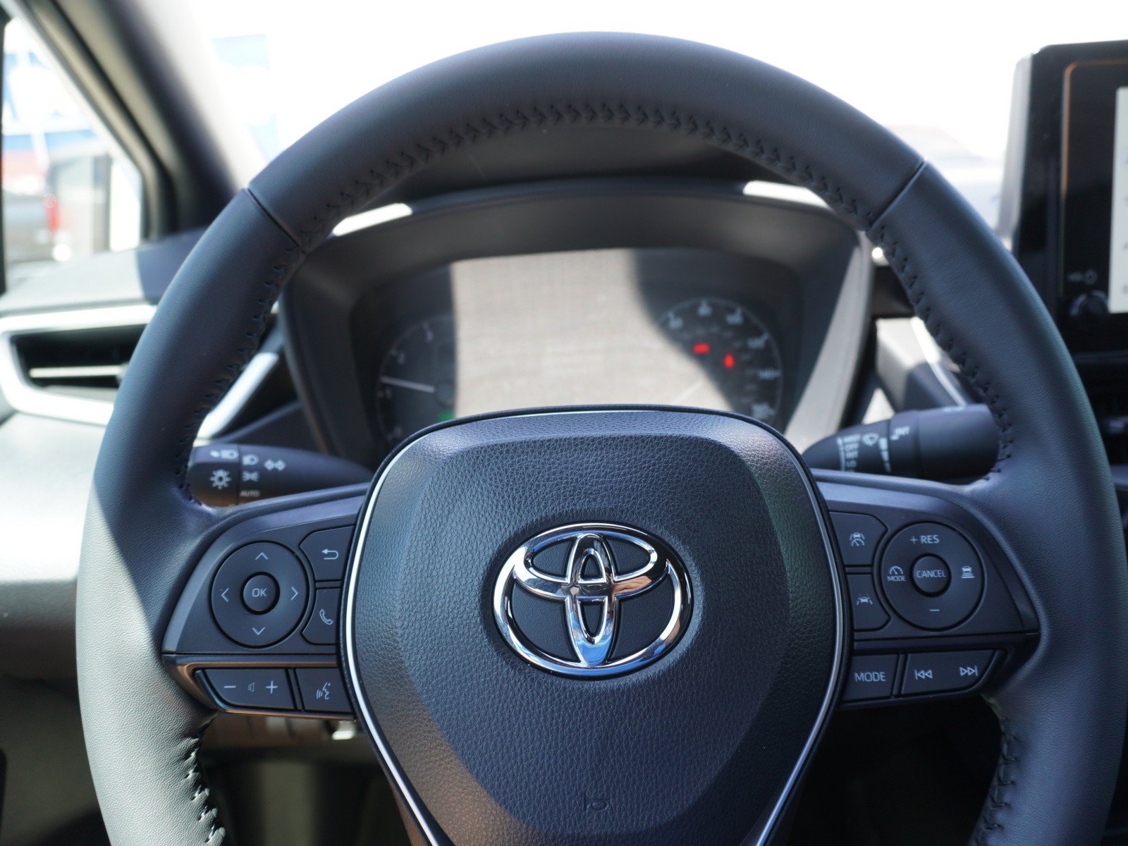 Used 2025 Toyota Corolla SE FWD image 21
