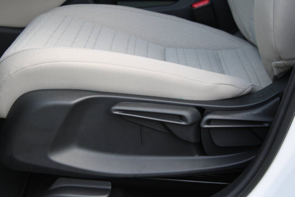 New 2026 Honda HR-V LX image 17