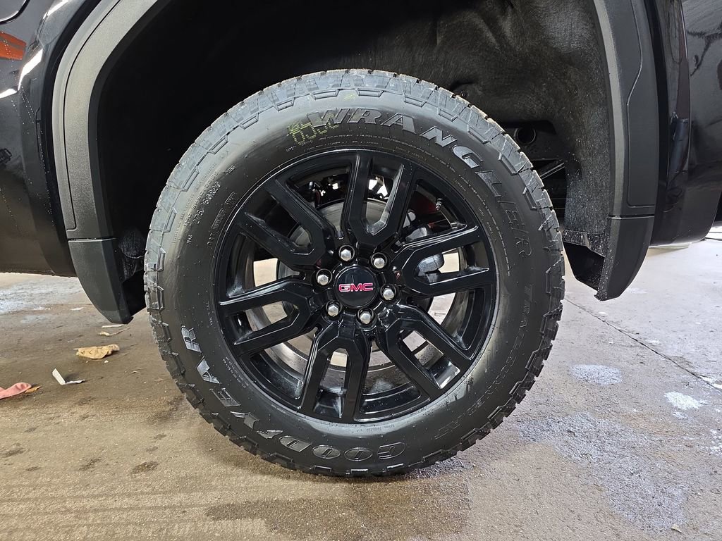 New 2026 GMC Sierra 1500 Elevation image 32