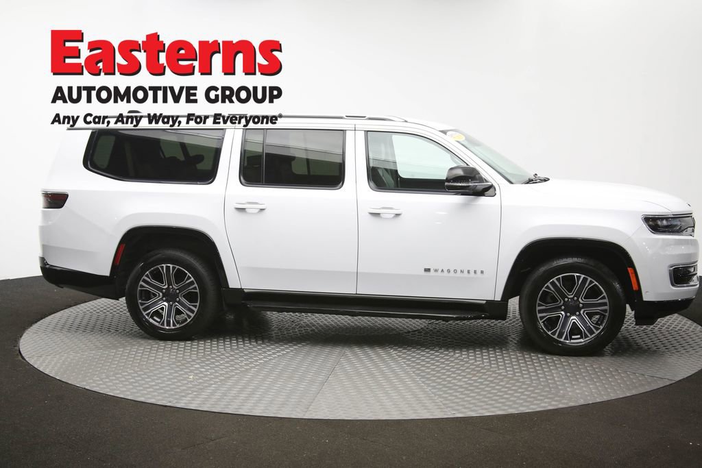 Used 2024 Jeep Wagoneer L Series II w/ Flexible Seating Group RWD image 49