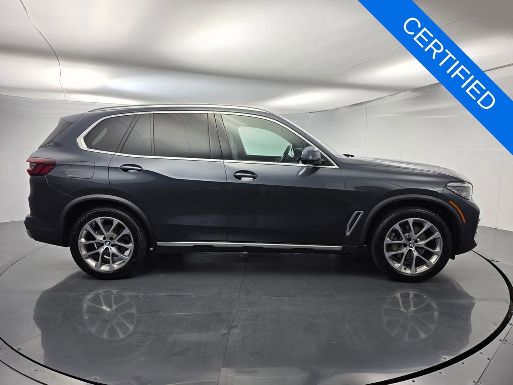 Certified 2022 BMW X5 xDrive40i AWD/4WD image 5