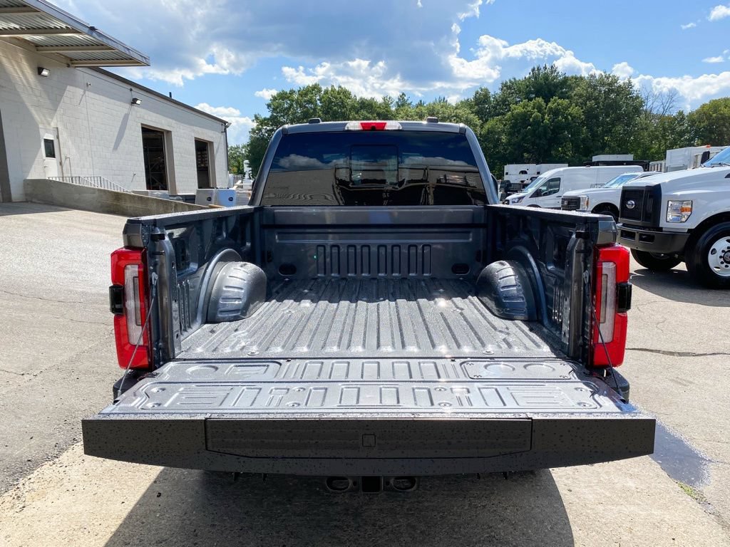 New 2027 Ford F250 Platinum w/ FX4 Off-Road Package AWD/4WD image 5
