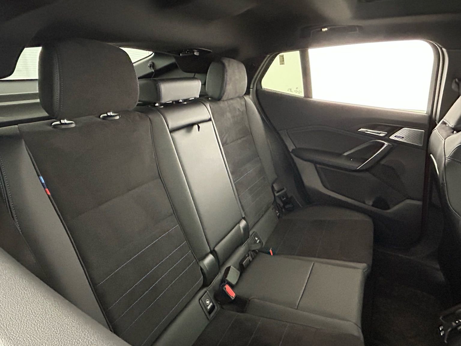 Used 2025 BMW X2 M35i AWD/4WD image 37