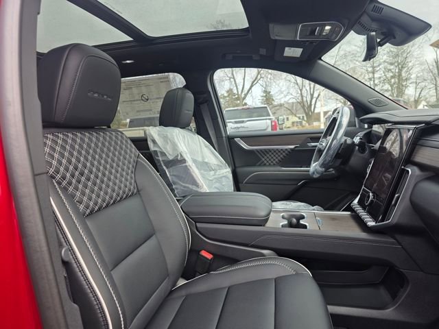 New 2026 GMC Acadia Denali image 4