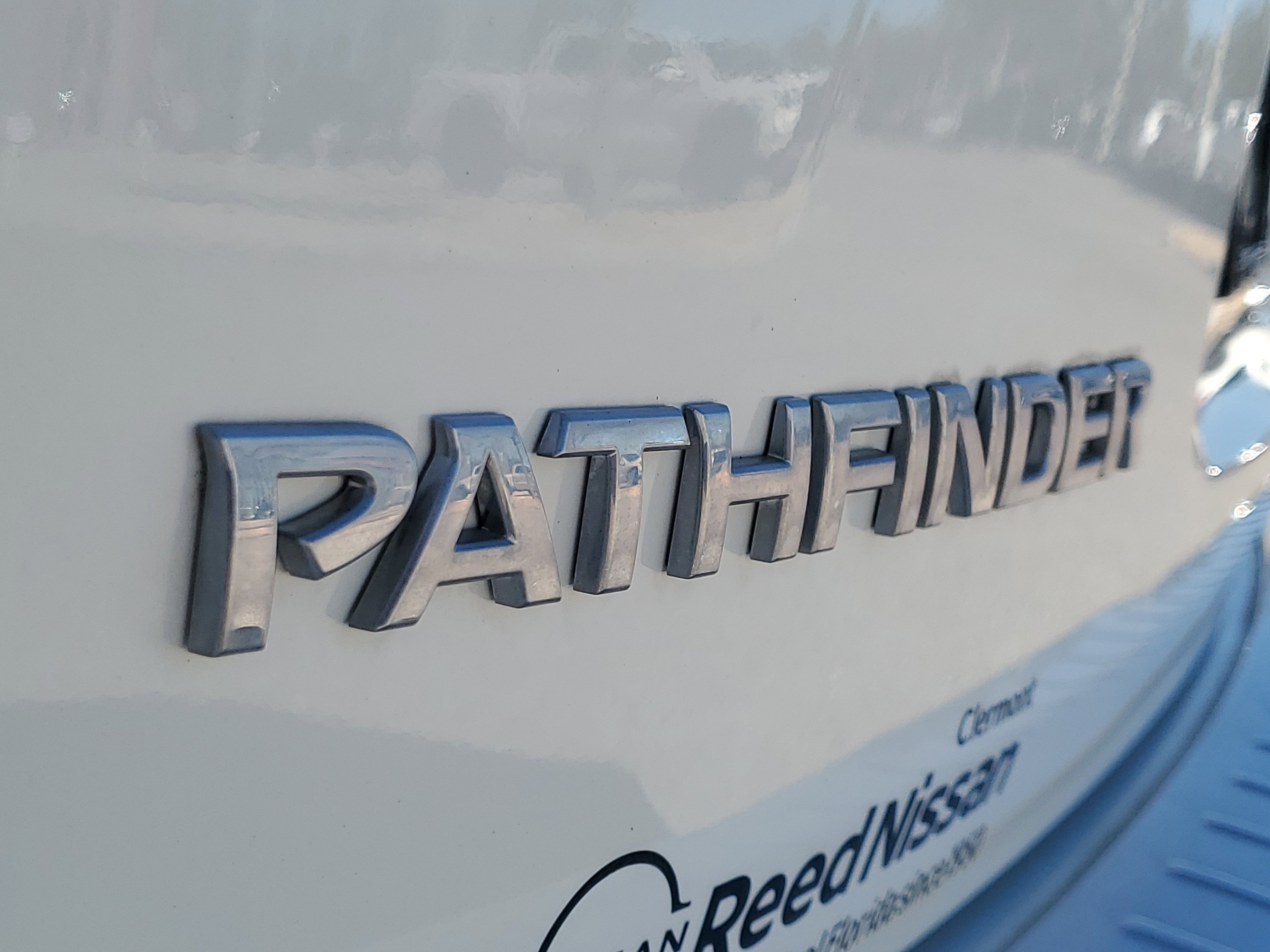 Certified 2020 Nissan Pathfinder S image 10