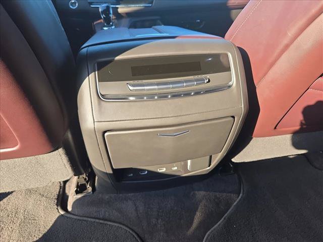 Used 2023 Cadillac Escalade ESV V AWD/4WD image 17