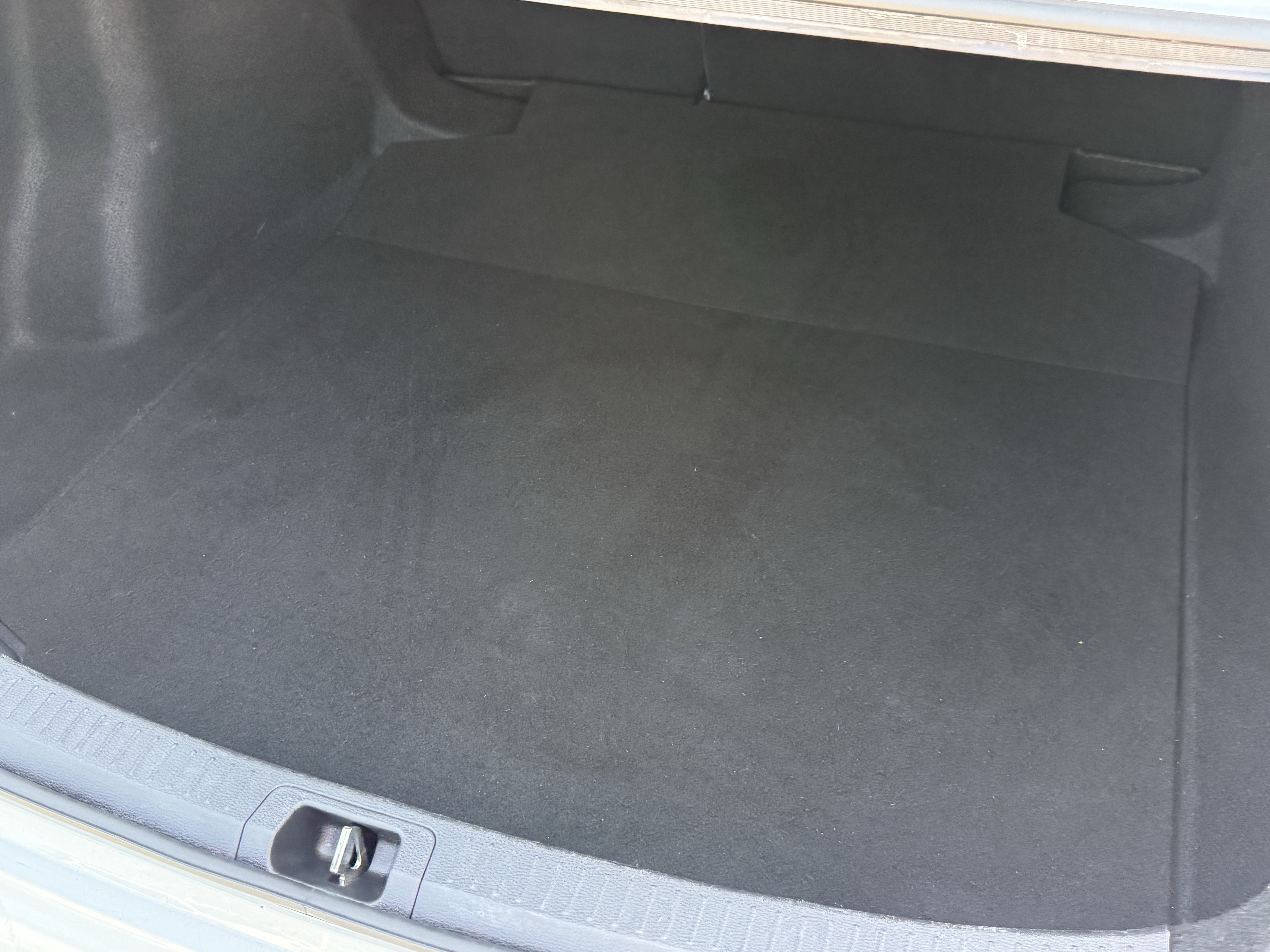 Used 2024 Toyota Corolla LE FWD image 30