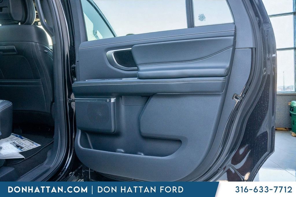 New 2026 Ford Expedition Max Platinum w/ Stealth Appearance Package AWD/4WD image 24