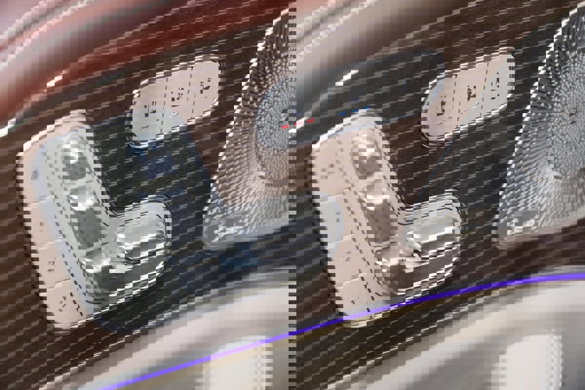 Used 2022 Mercedes-Benz Maybach GLS 600 4MATIC image 9