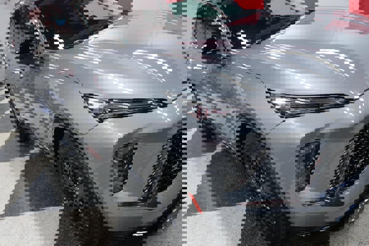 Used 2025 Buick Envision Sport Touring image 30