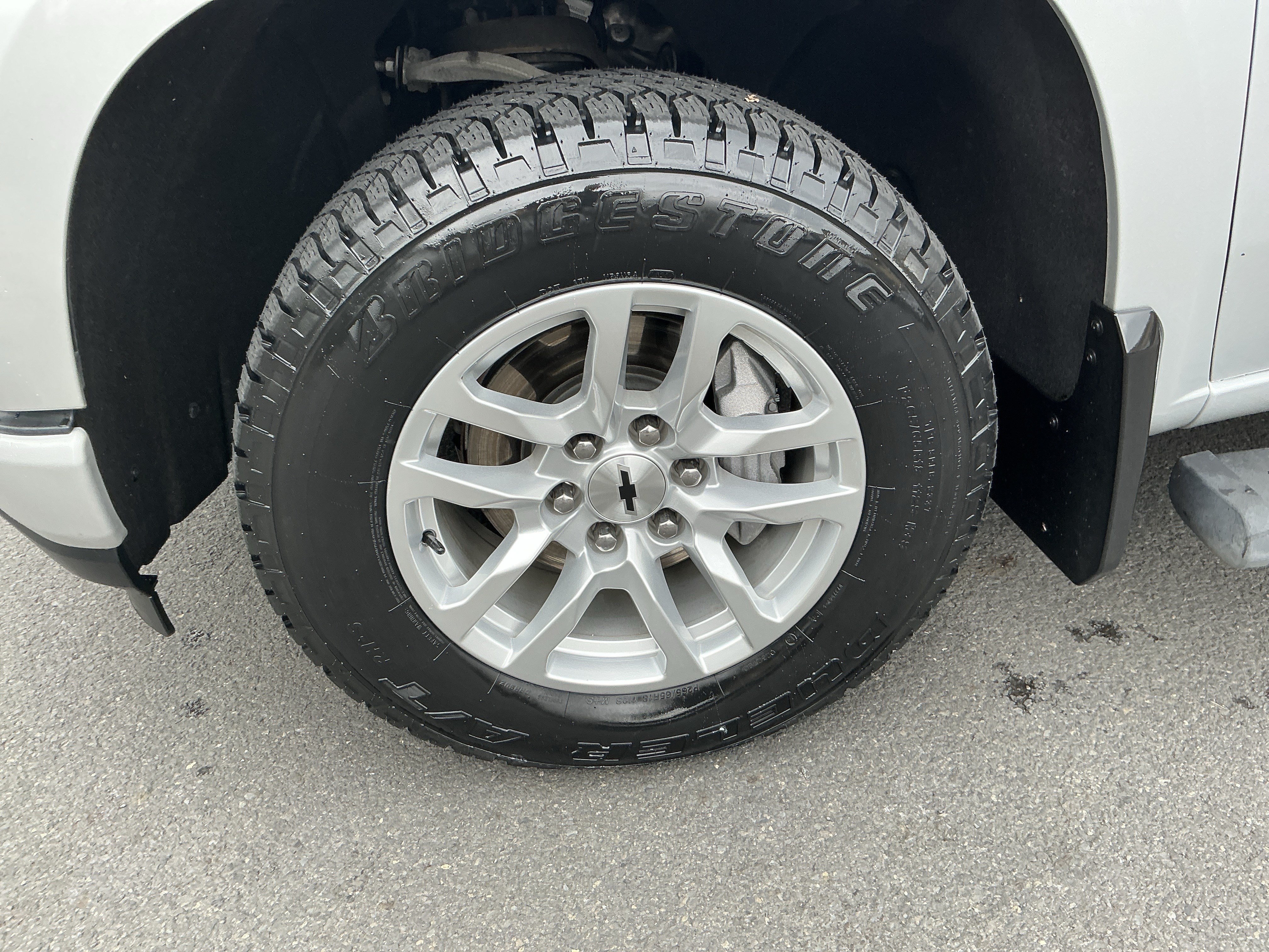 Used 2020 Chevrolet Silverado 1500 RST AWD/4WD image 9